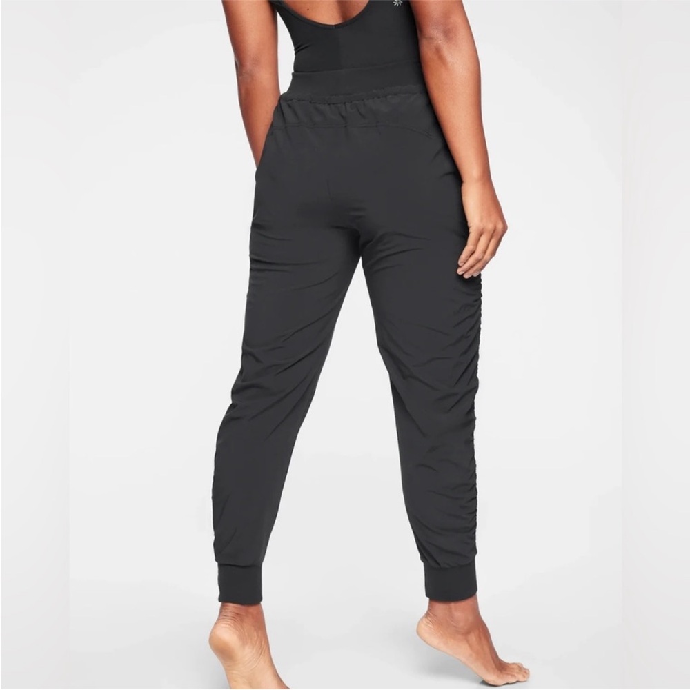 Athleta Black Ruched Leg Attitude Pants size 14 - Picture 4 of 10
